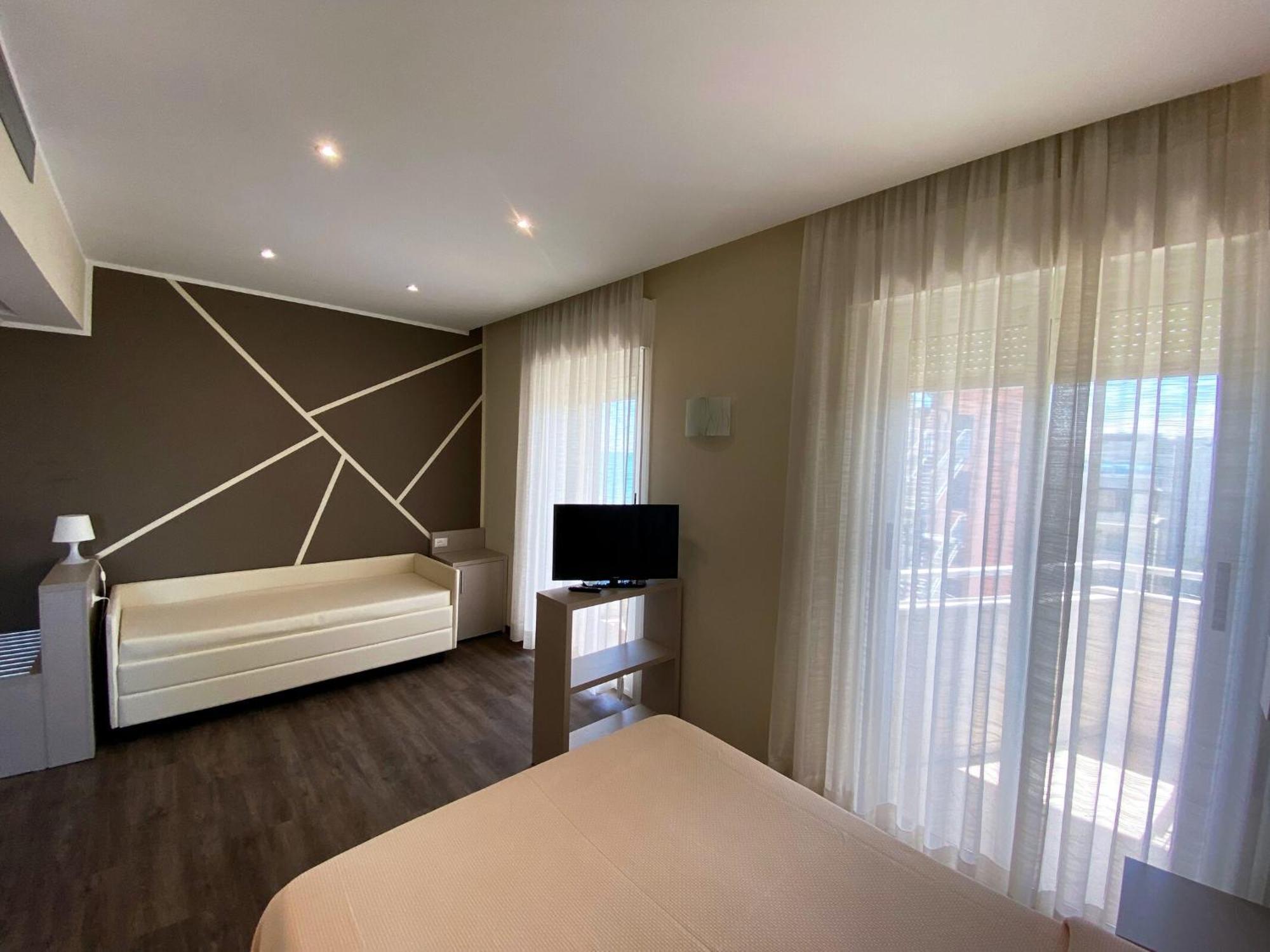 Hotel Benini Milano Marittima Dış mekan fotoğraf
