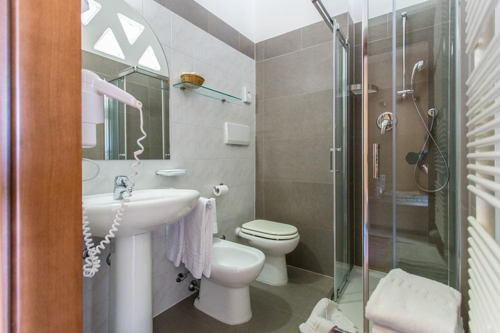 Hotel Benini Milano Marittima Dış mekan fotoğraf