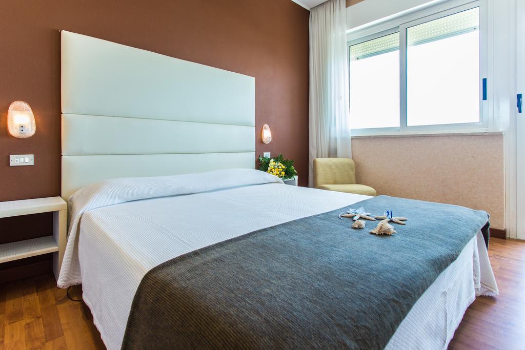 Hotel Benini Milano Marittima Dış mekan fotoğraf