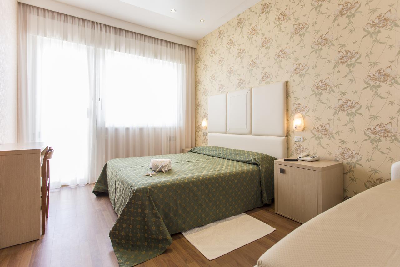 Hotel Benini Milano Marittima Dış mekan fotoğraf